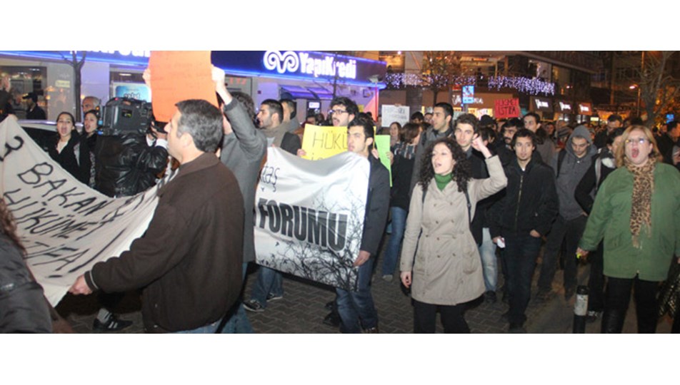 Beşiktaş'ta protesto yürüyüşü