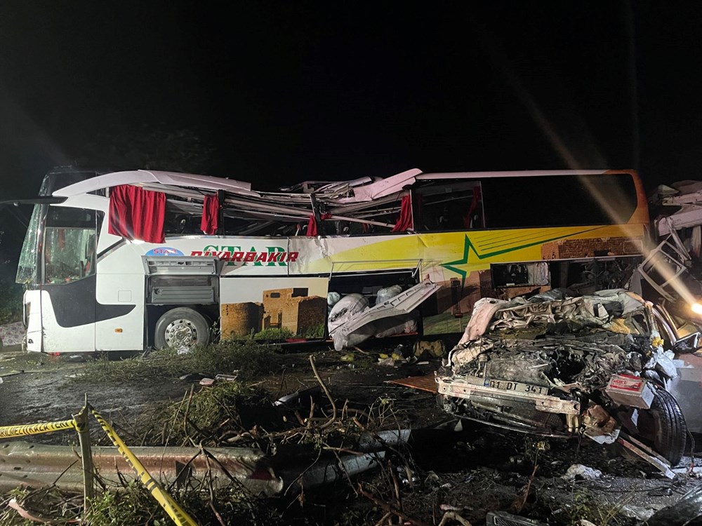 Mersin'de zincirleme trafik kazası: 10 ölü, 40 yaralı - 7