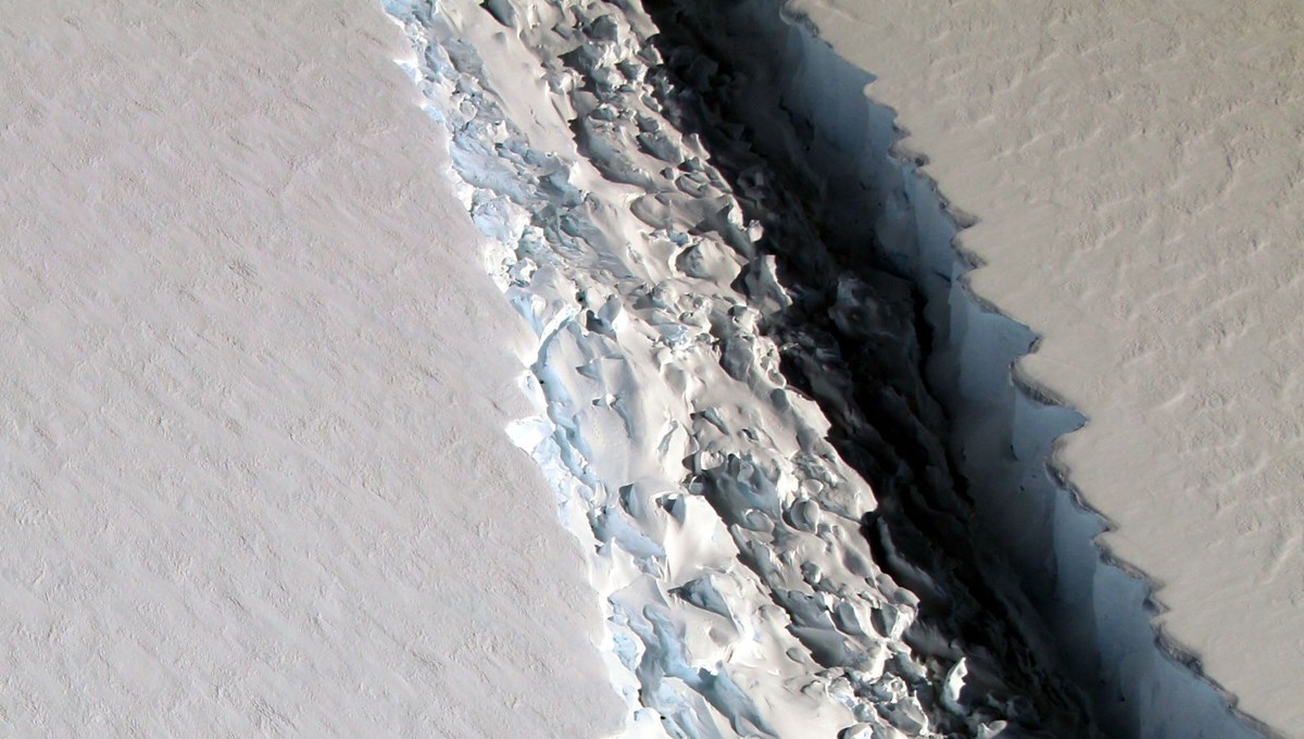 Antarktika’daki buz tabakalarının üçte biri çökme riski altında