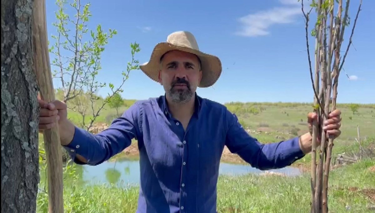 25 yıldır bulduğu her boş alana fidan dikiyor: İnsanlar bana dua ediyorlar