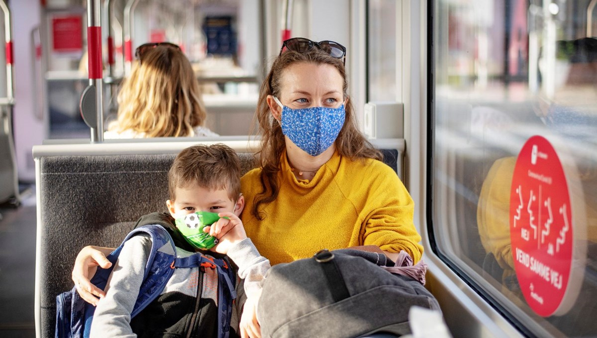 Danimarka'da toplu taşıma araçlarında maske zorunluluğu getirildi