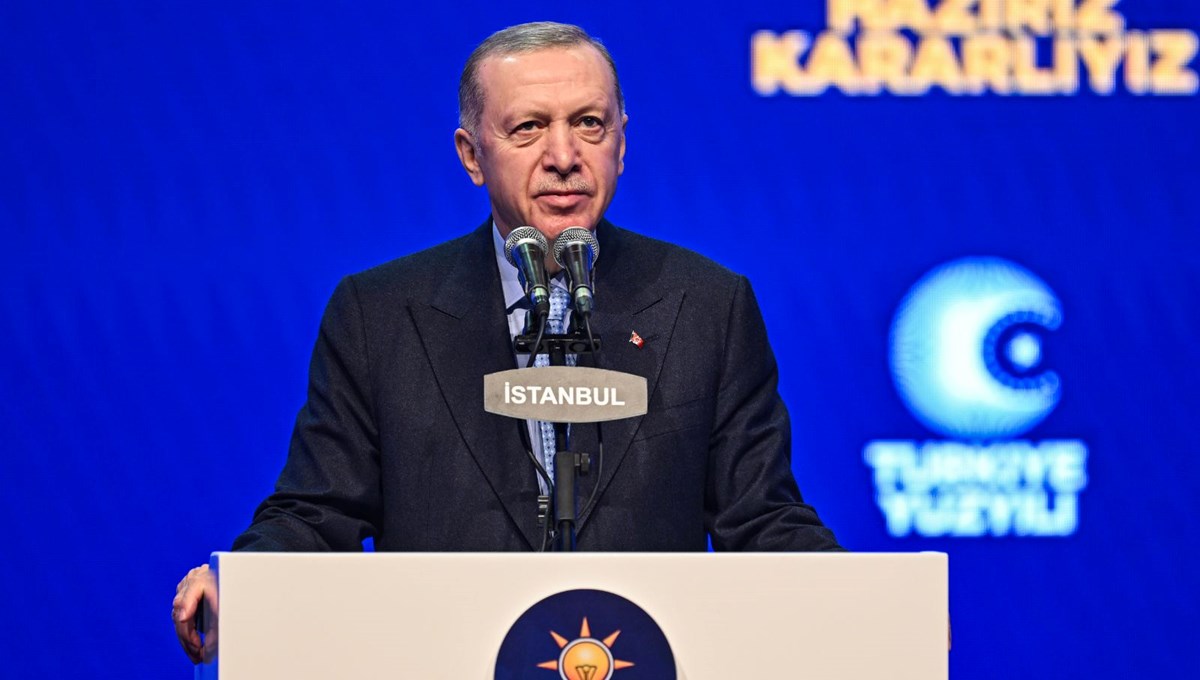 Cumhurbaşkanı Erdoğan açıkladı: AK Parti'nin İstanbul adayı Murat Kurum Cumhurbaşkanı Erdoğan açıkladı: AK Parti'nin İstanbul adayı Murat Kurum