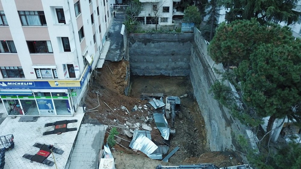 Kadıköy'de istinat duvarı çöktü - 7