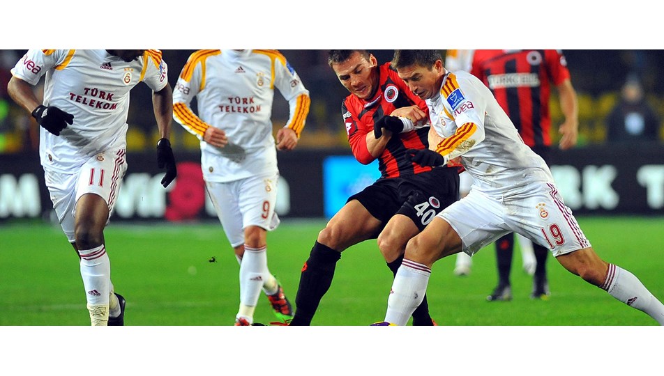 Turkcell Süper Lig'e 32 gün ara