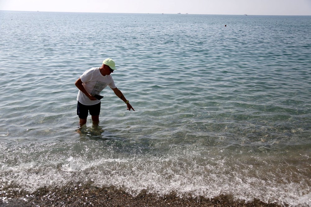Türkiye'nin dünyaca ünlü sahilinde üzen görüntüler! "Yüzerken köpük gibi ve şeffaf plastikler üzerimize geliyor" - 2