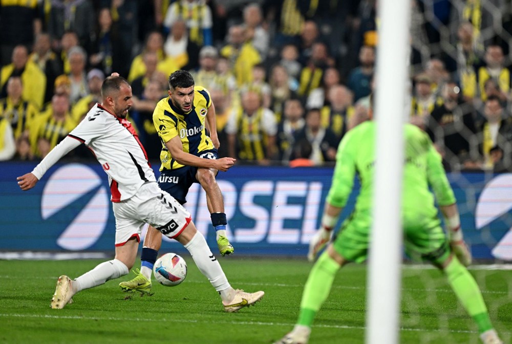 Sergen Yalçın'dan çok konuşulacak şampiyonluk kehaneti: Çok zor, olamaz - 2