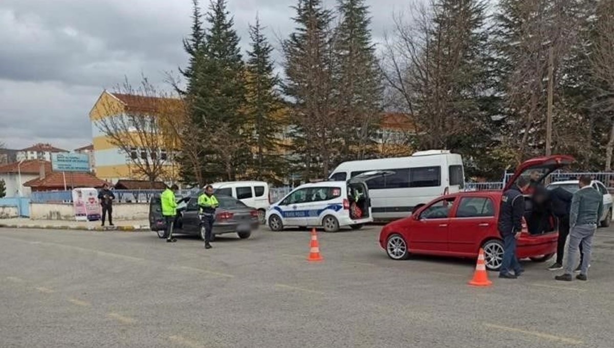 Çorum'da asayiş uygulaması: 17 silah ele geçirildi