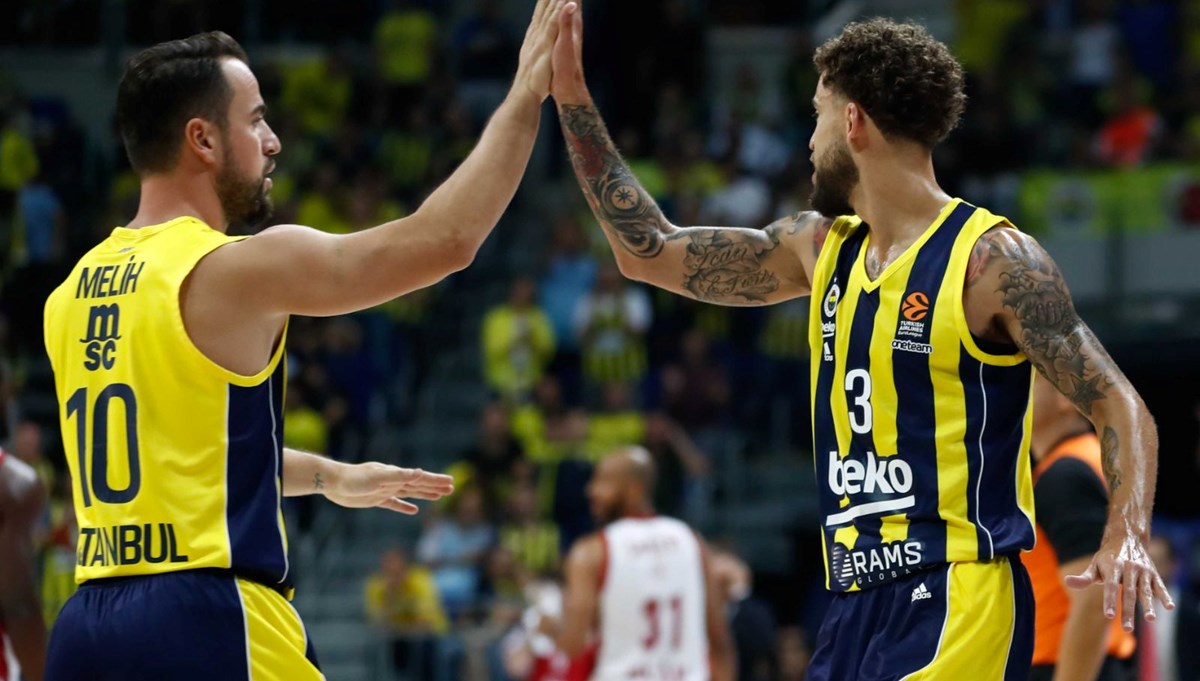 Fenerbahçe Beko EuroLeague'de ilk maçını kazandı
