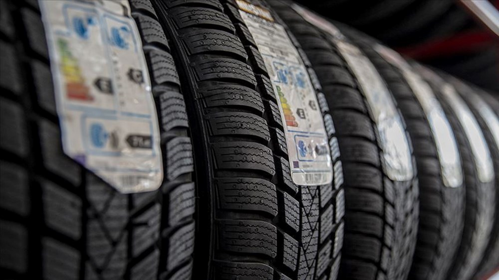 2025 Kış Lastiği Zorunluluğu Sona Eriyor: İşte Tarih 74 QkJmNPTieEiRZmjoJG5Q1Q