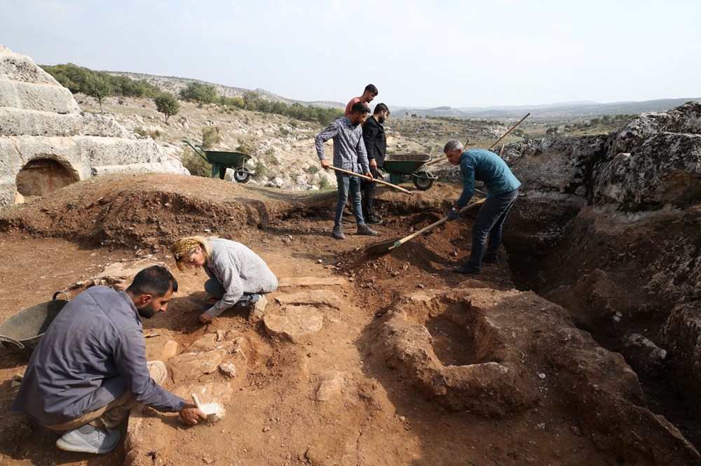 Diyarbakır'da arkeolojik kazıda 54 çocuğa ait mezarlık bulundu - 7