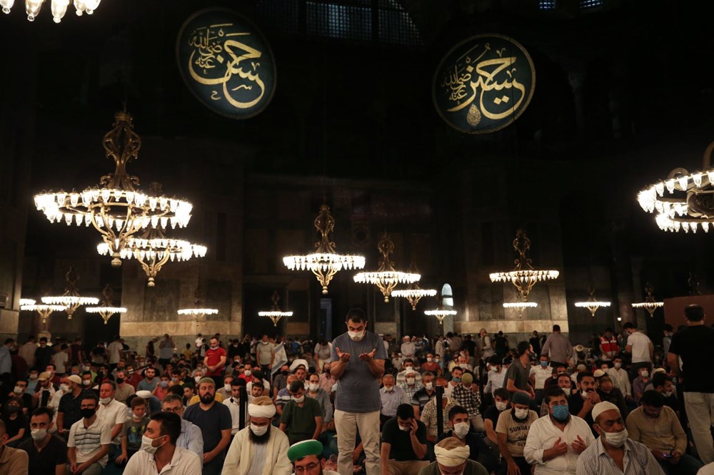 The crowd does not decrease in Hagia Sophia - 12