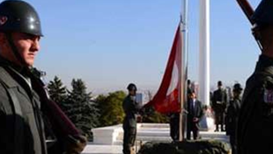 Anitkabir Deki 63 Yillik Bayrak Diregi Yenilendi Ntv