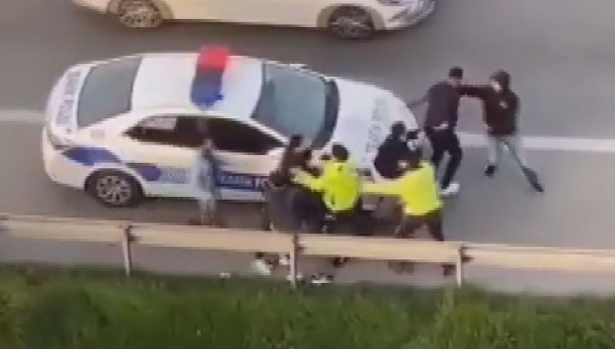İstanbul'da taşlı bıçaklı taraftar kavgası