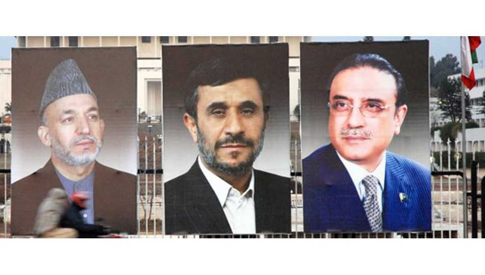 Pakistan'da ABD'ye 'üç'lü gözdağı