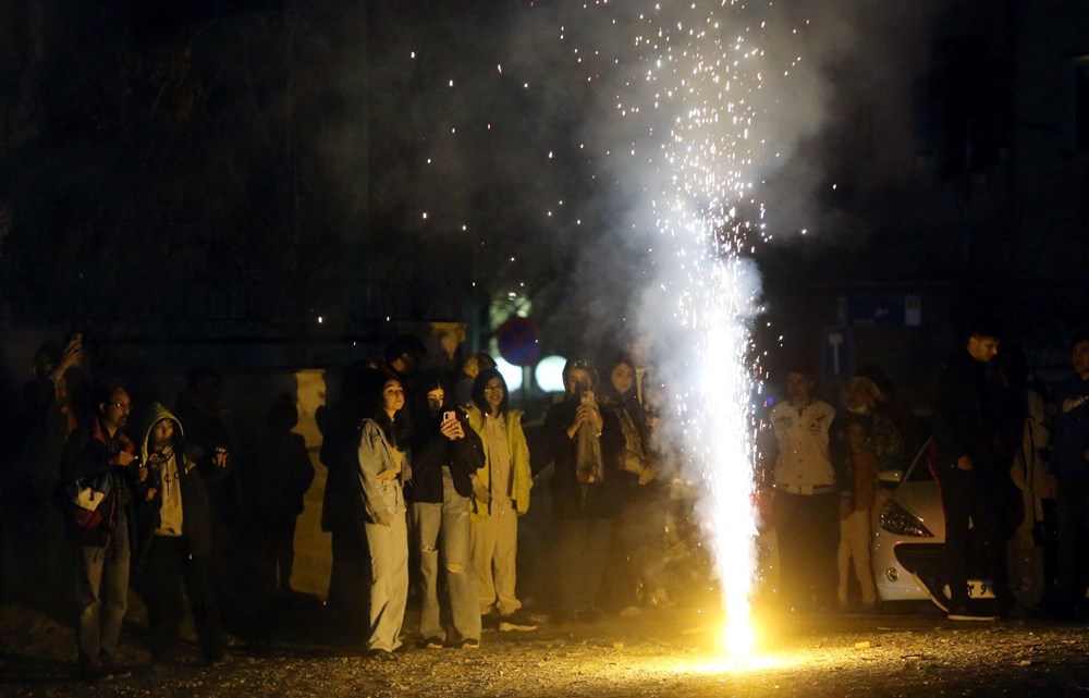 İran'da "Çarşamba Suri" kutlamaları: 14 kişi hayatını kaybetti 3 bin 250 kişi yaralandı - 10