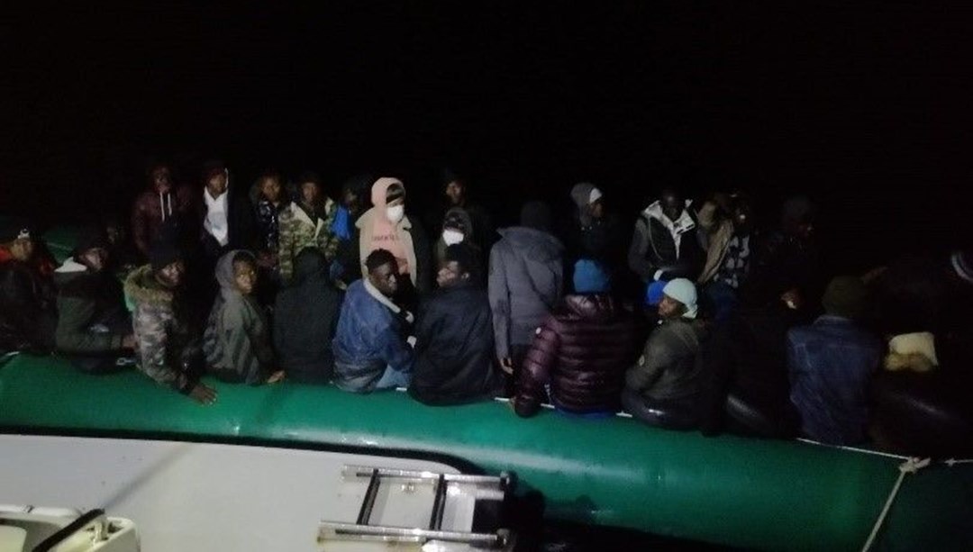 Ege Denizi'nde göçmen hareketliliği: 172 göçmen kurtarıldı