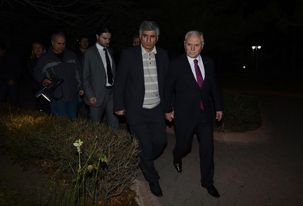 Hilmioğlu ilk oğluna gitti - 1