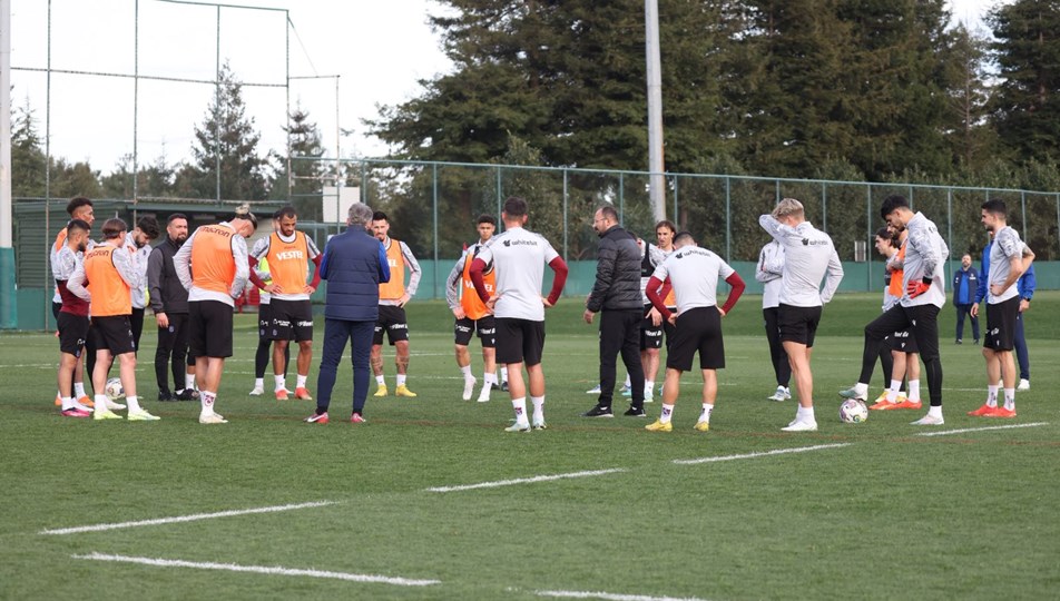 Trabzonspor'da Abdullah Avcı'nın ardından takımın başına Orhan Ak geçti