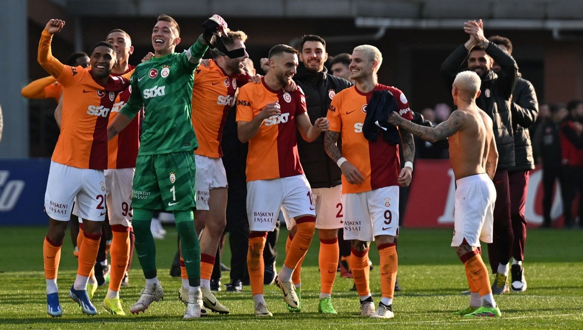 Galatasaraylı futbolcuların formalarının çalınma davasında istenen cezalar Galatasaraylı futbolcuların formalarının çalınma davasında istenen cezalar