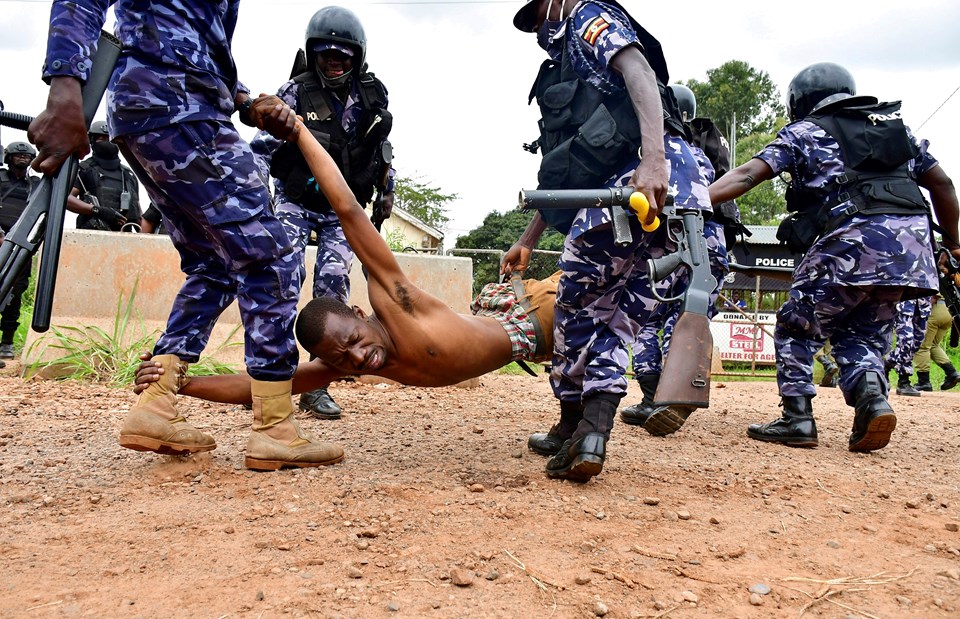 Uganda seçimlerinde son durum: Ülkedeki internetin fişini çeken Museveni yarışı önde götürüyor - 1