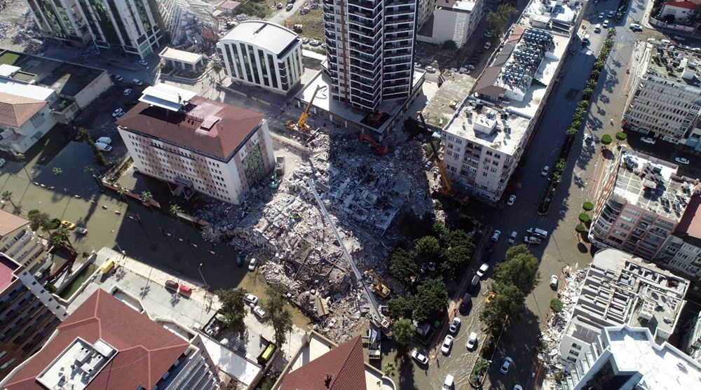 Deniz seviyesinin yükseldiği İskenderun'da binalar boşaltıldı - 5