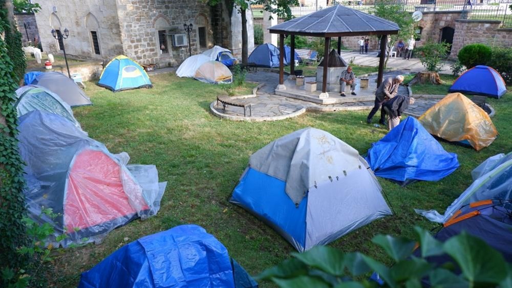 Edirne’ye Kırkpınar akını: Otellerde yer bulamayanlar bahçelerde sabahladı - 11