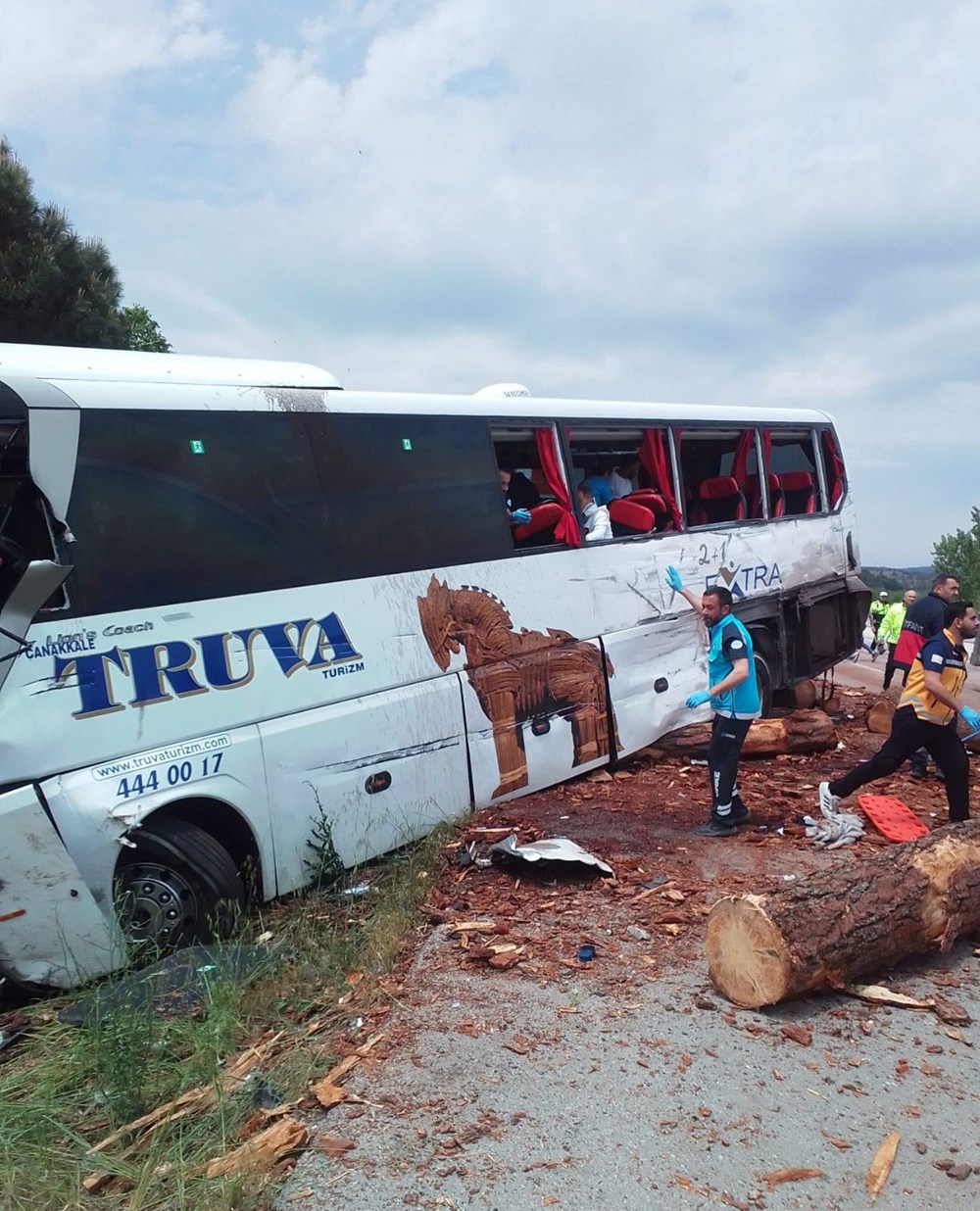 Çanakkale'de zincirleme trafik kazası: 8 ölü - 2