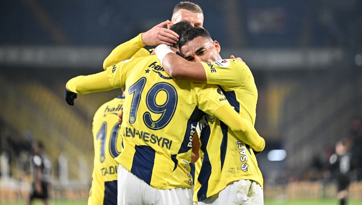 Fenerbahçe, Midtjylland maçı kamp kadrosunu açıkladı