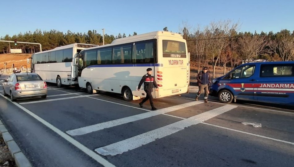 usak ta iscileri tasiyan servisler