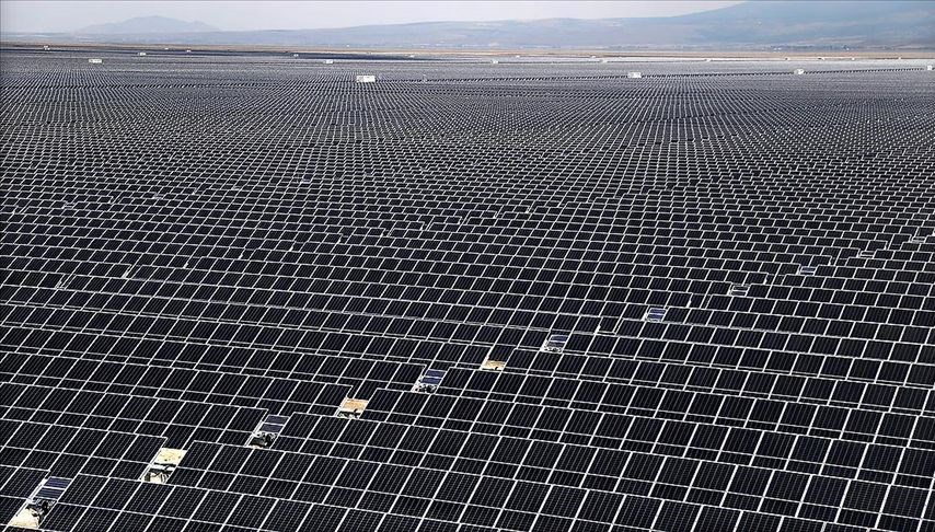 Suriye'den Hama'ya güneş enerji santrali