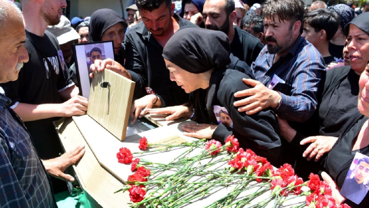 Hasan Horoz Kahramanmaraş'ta gömüldü Hasan Horoz Kahramanmaraş'ta gömüldü