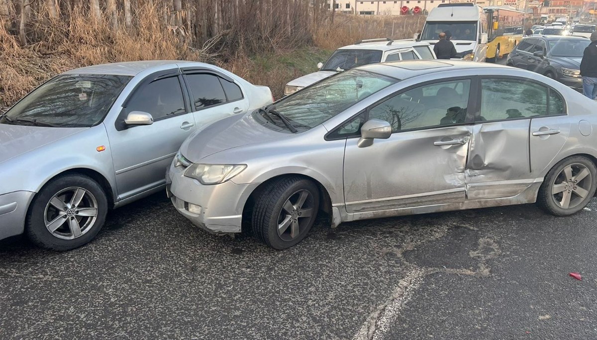 Diyarbakır’da zincirleme kaza: 4 yaralı