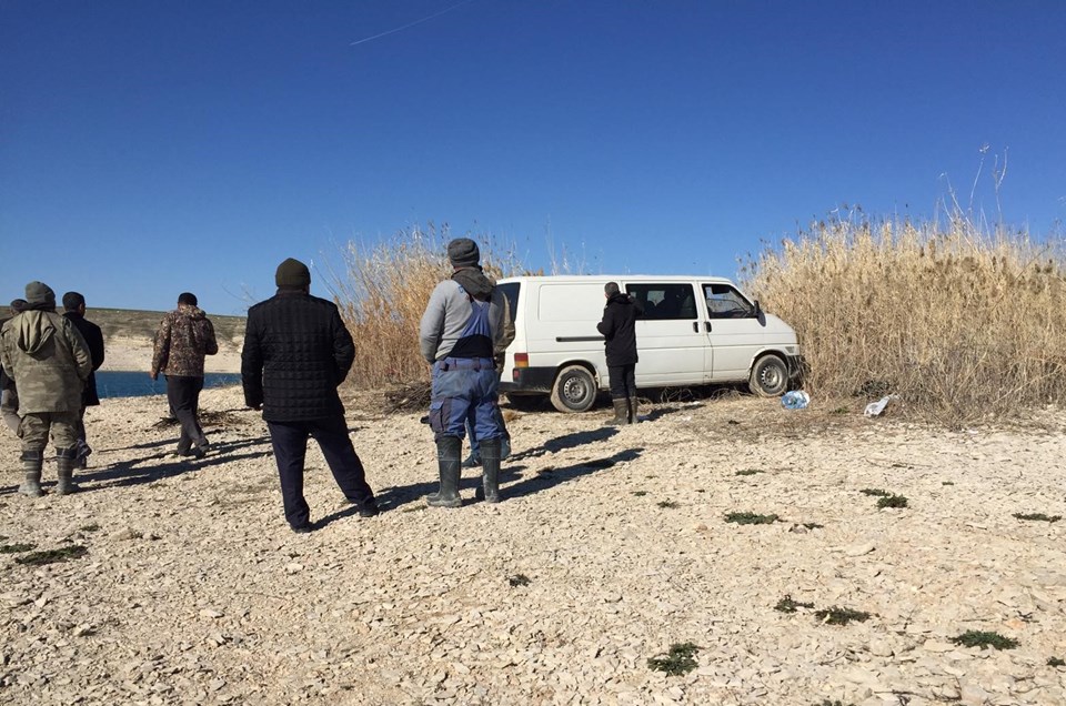 Şanlıurfa'da minibüste 3 ceset bulundu - 1