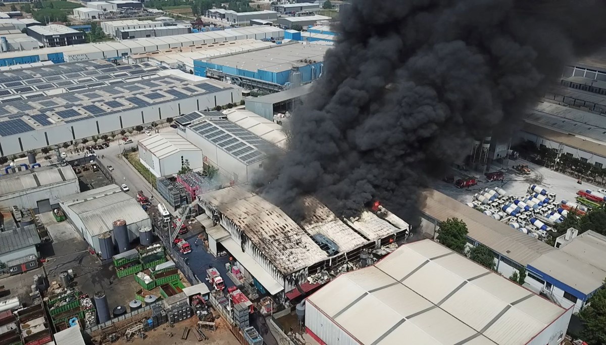 Kocaeli'de fabrika yangını