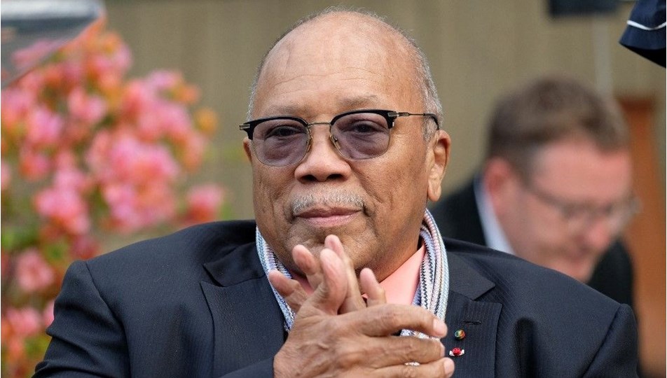 Dünyaca ünlü müzik yapımcısı Quincy Jones hayatını kaybetti