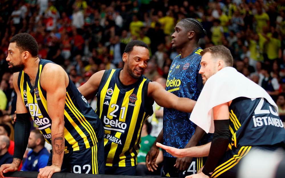 Fenerbahçe Beko'nun son topunun ardından gözyaşları: Ali Koç ve o an! - 3