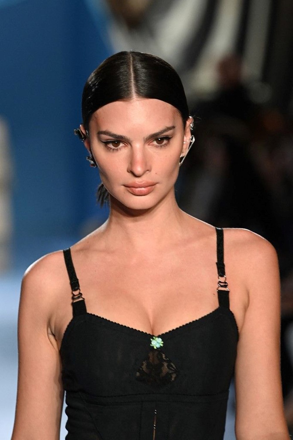 Emily Ratajkowski, Harry Styles'ın eski aşkı Olivia Wilde'dan özür diledi - 6
