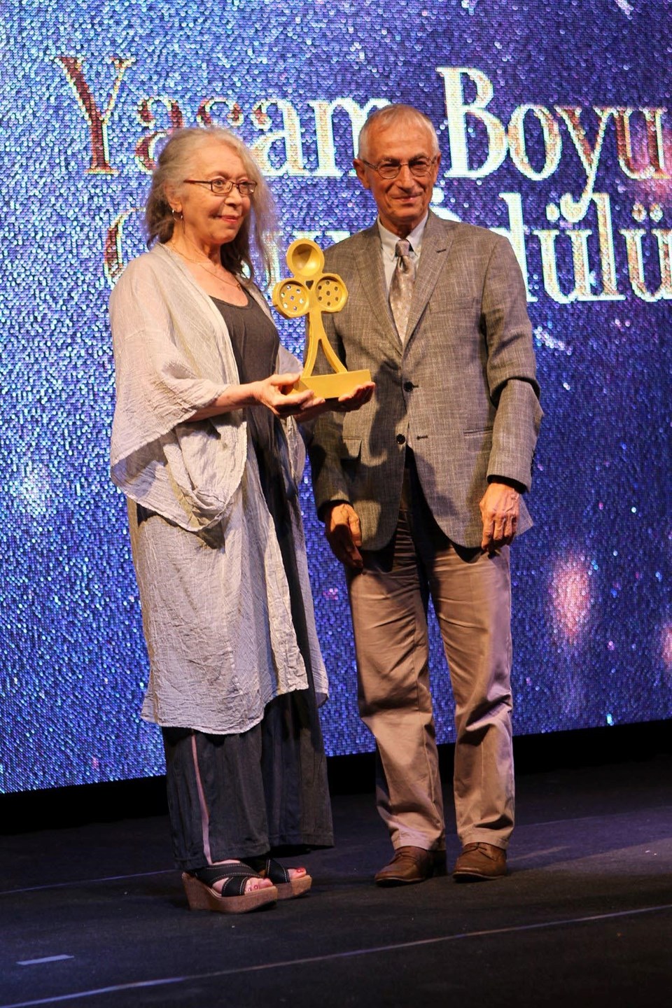 İzmir Uluslararası Film Festivali'nde ödüller sahiplerini buldu - 1