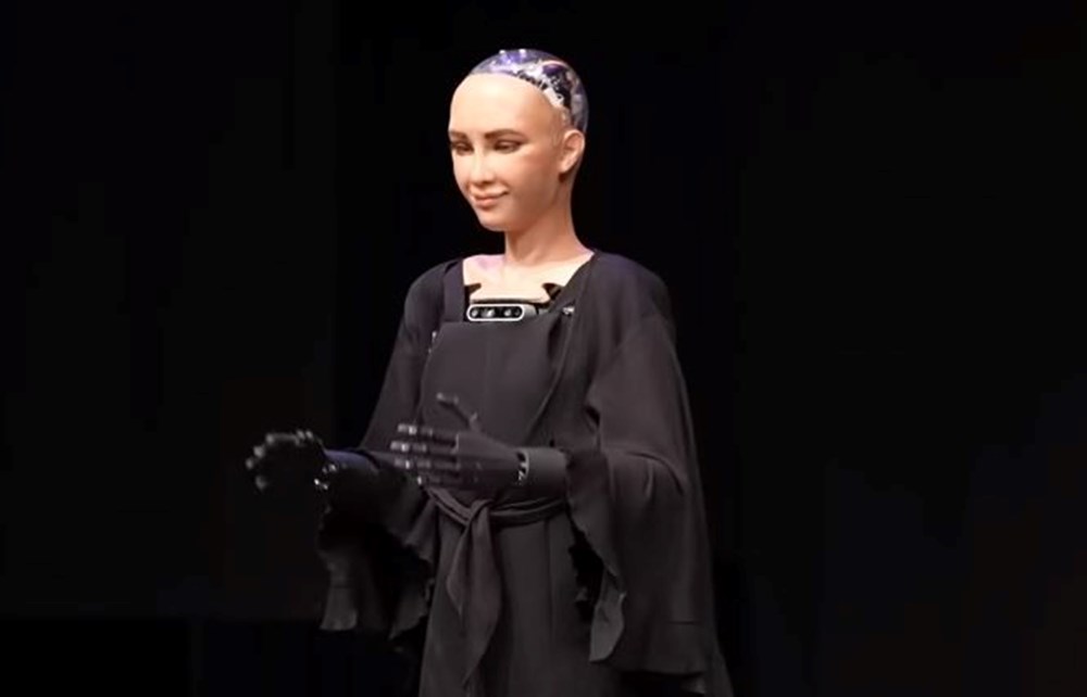 Robot Sophia ve Oğuzhan Uğur arasındaki diyaloglar sosyal medyaya damga vurdu (Robot Sophia ne zaman, hangi ülkede, kim tarafından yapıldı?) - 3