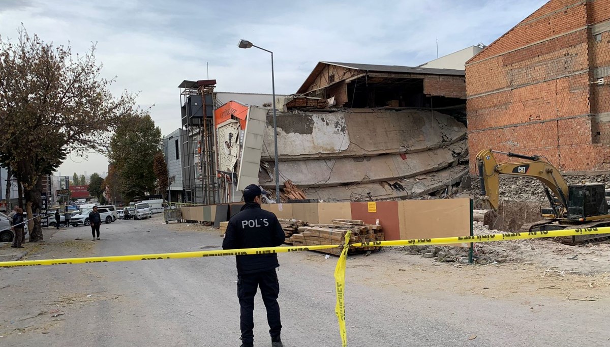 Ankara’da 3 katlı bina çöktü