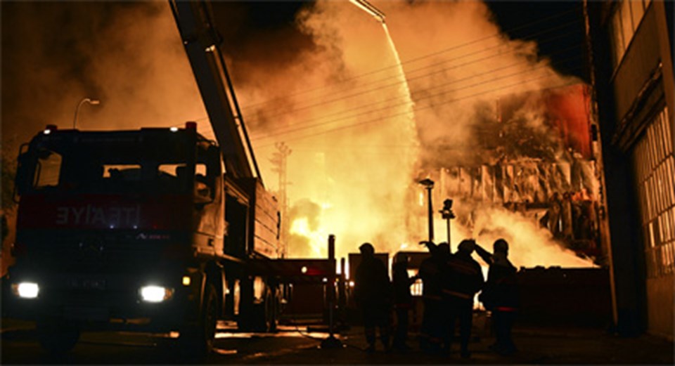 İplik fabrikasında yangın  - 1