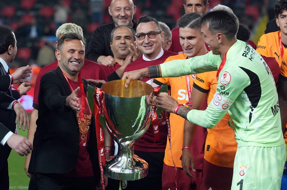 Okan Buruk: Hedefimiz pazar günü şampiyonluğu ilan etmek - 1