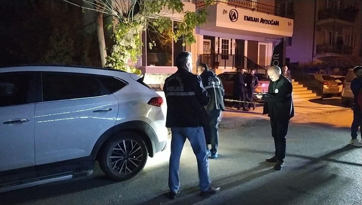 Çorum'da baba-oğul kavgasını ayırırken 3 kişi yaralandı Çorum'da baba-oğul kavgasını ayırırken 3 kişi yaralandı