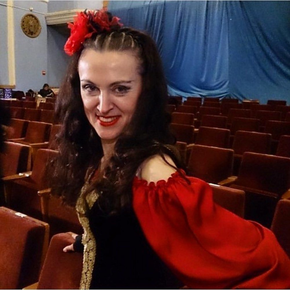 Rus sanatçı Polina Menshikh askerlere şarkı söylerken öldürüldü - 3