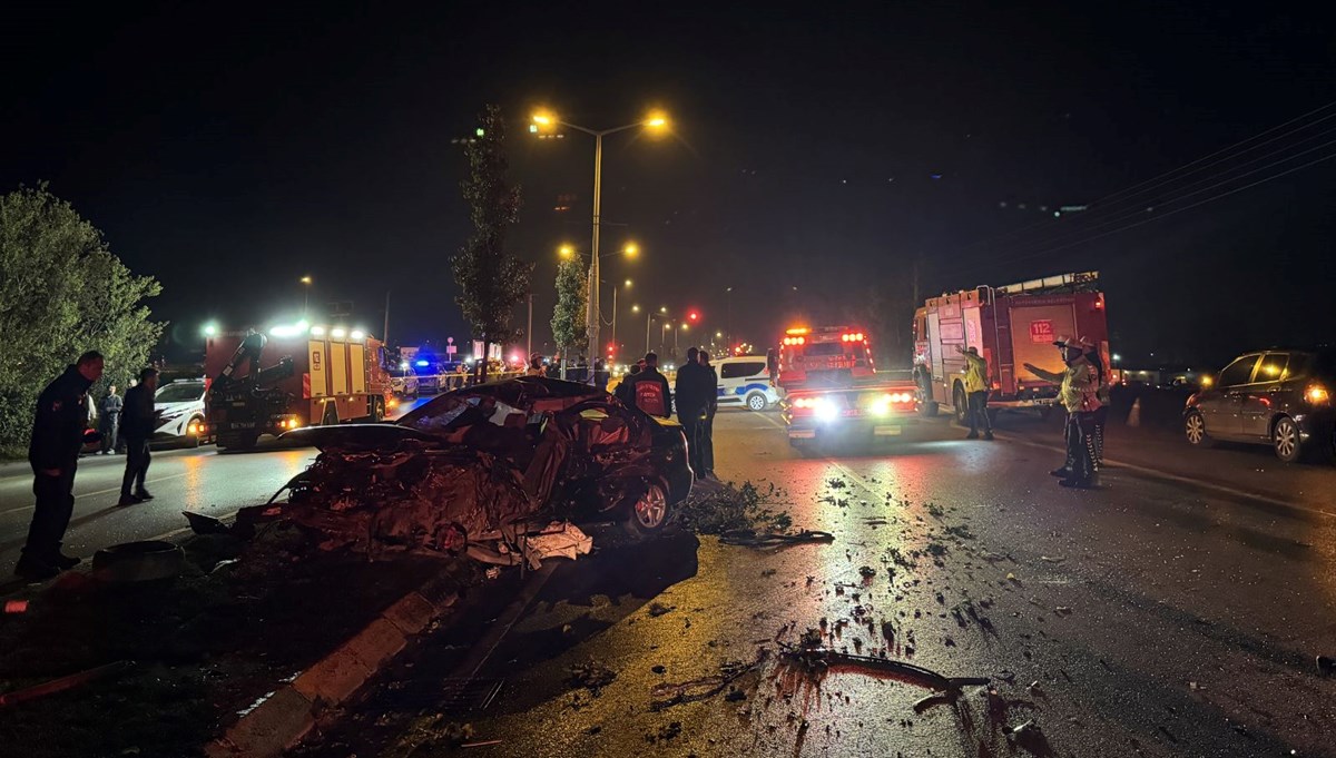 Sakarya'da feci kaza: 1 ölü, 3 yaralı