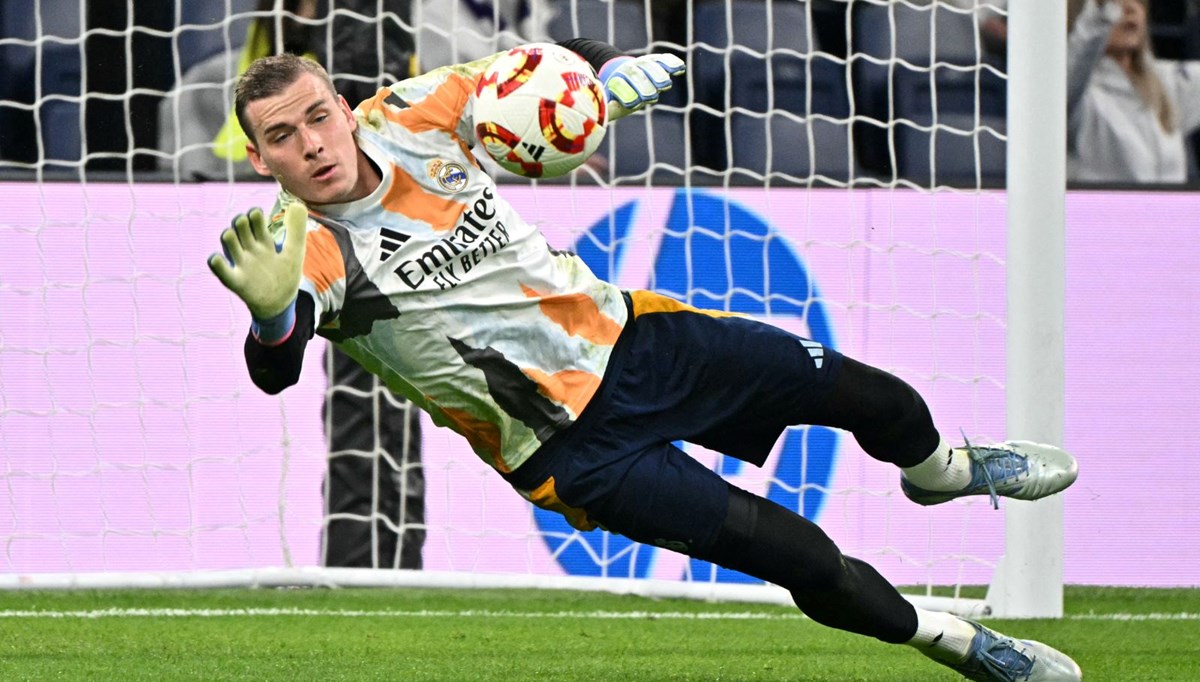 Galatasaray'da Muslera yerine düşünülen Andriy Lunin kimdir? Galatasaray'da Muslera yerine düşünülen Andriy Lunin kimdir?