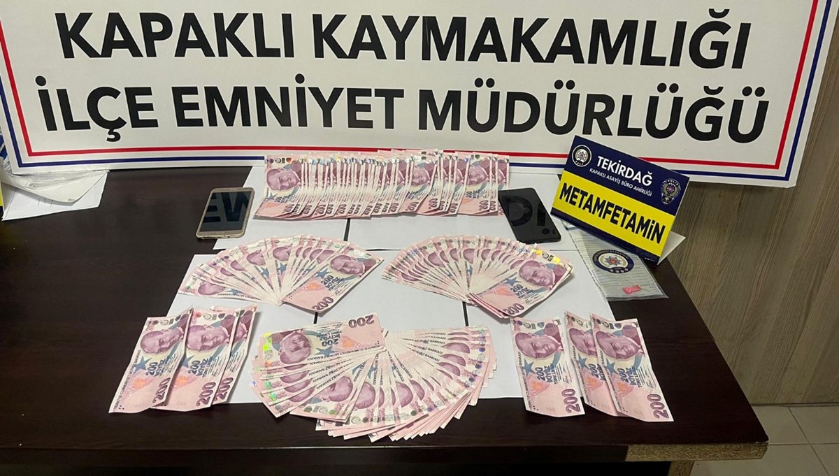 Tekirdağ’da piyasaya sahte para süren 2 şüpheli tutuklandı Tekirdağ’da piyasaya sahte para süren 2 şüpheli tutuklandı