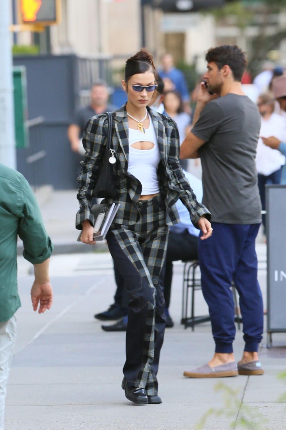 Bella Hadid'in sonbahar stili - 4