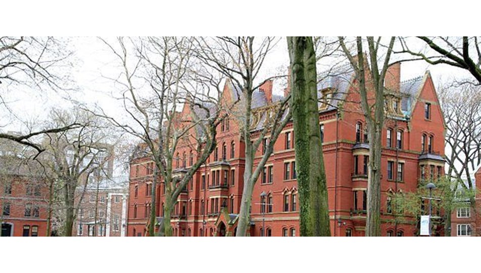 Harvard Üniversitesi, Suudi Veliaht Prense ait öğrenci kontenjanını iptal etti