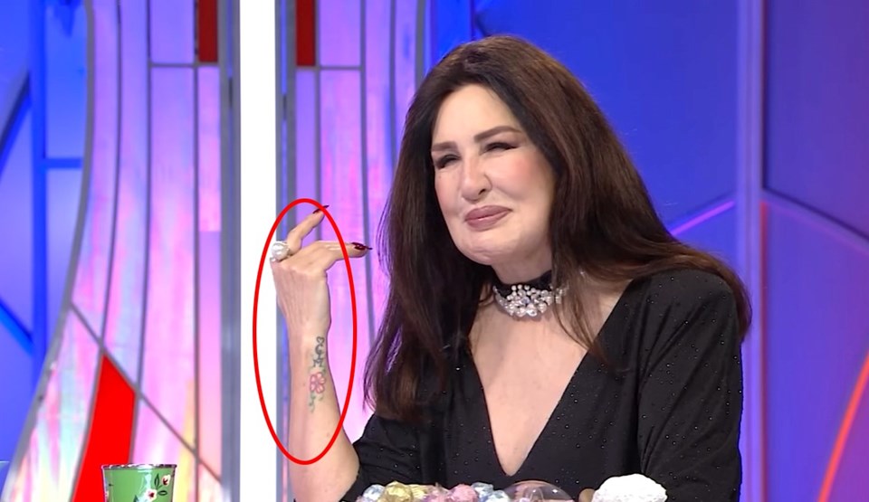 Nükhet Duru bilinmeyenlerini anlattı: İşte bileğindeki dövmenin anlamı - 1